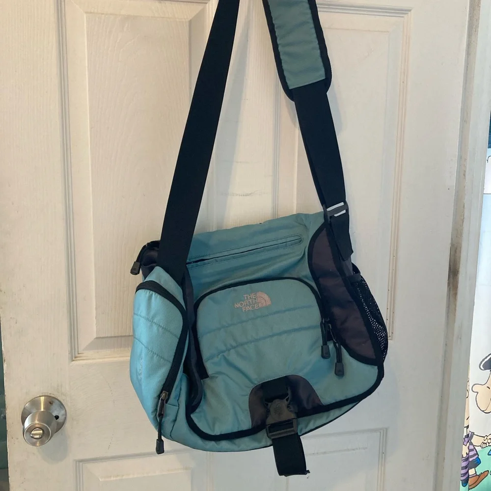 The north face lap top/ messenger bag unisex